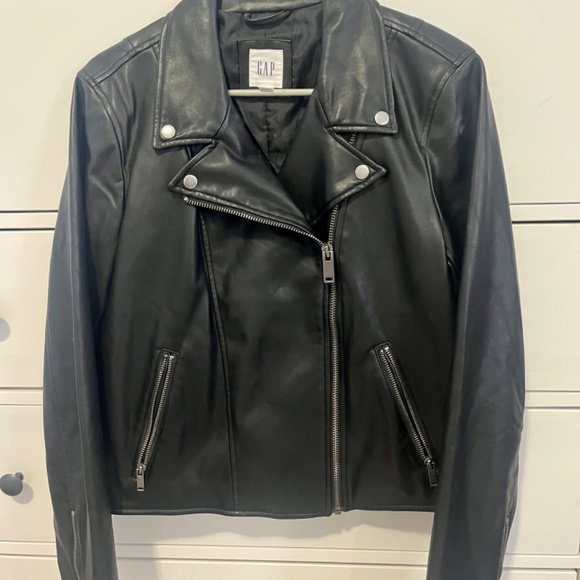 Leather Jacket ~ GAP ~ Faux Leather ~ Large ~  Chic 🍁🍂🧡 - Picture 3 of 10